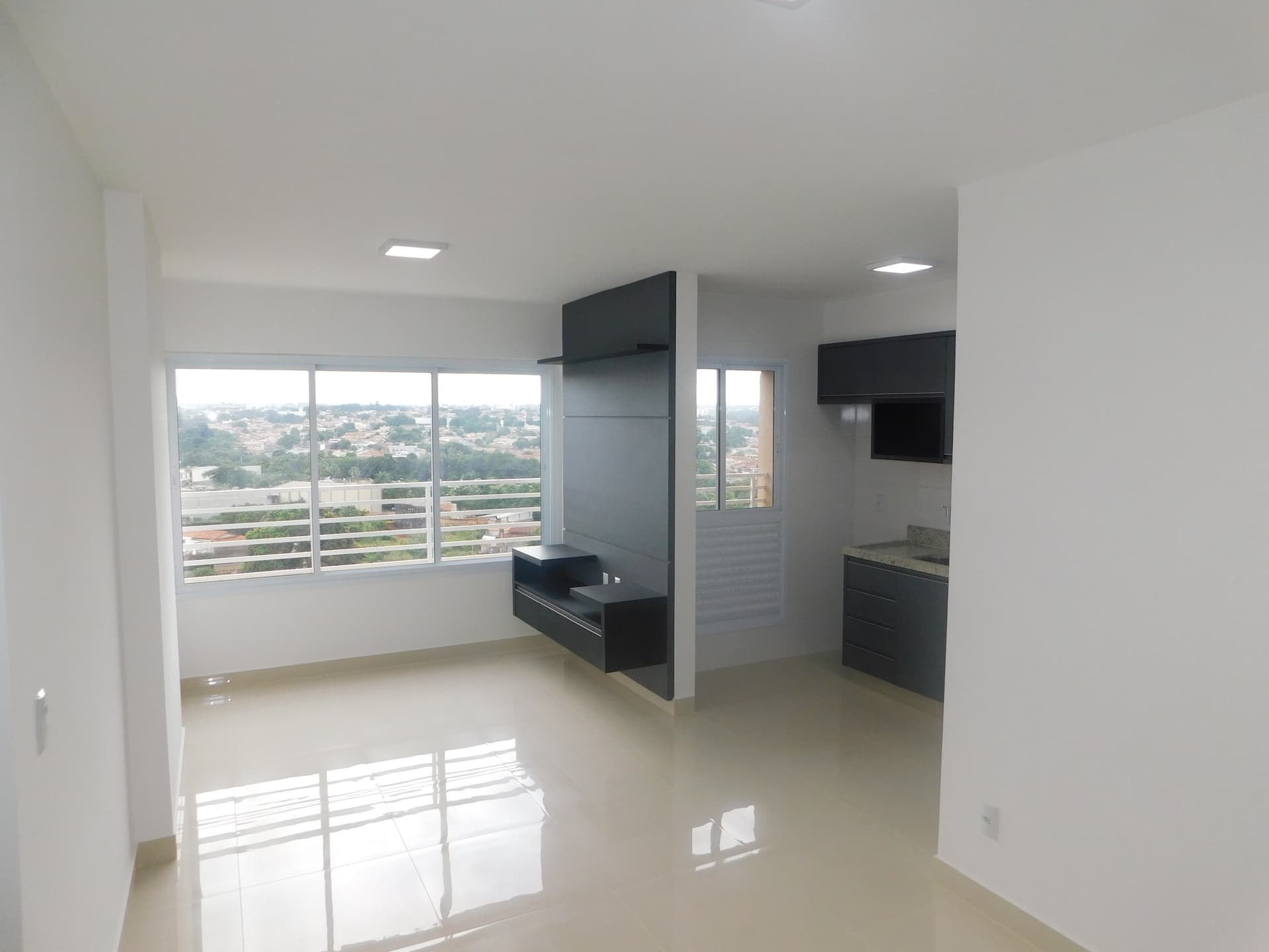 Uptown Home Ap 1002 T-02