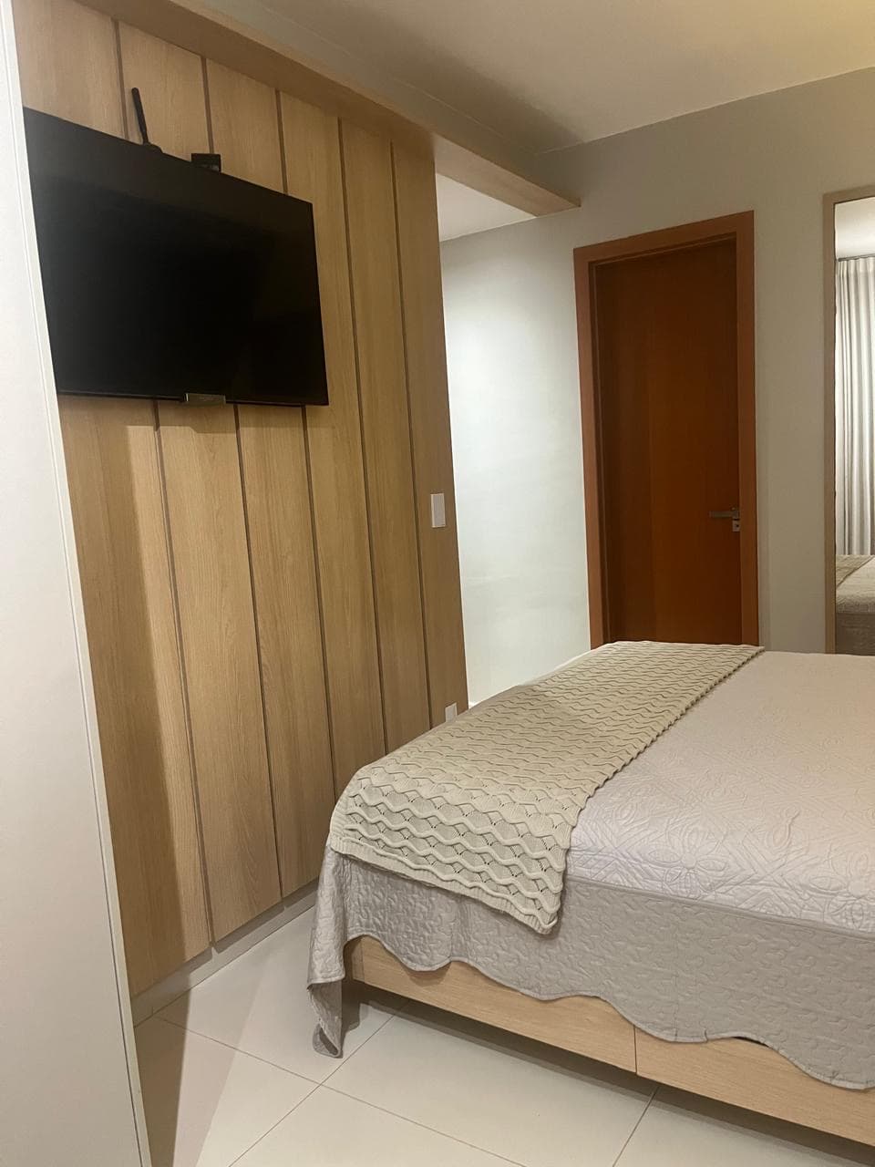 Uptown Home/ Apartamento 2702/ Nascente/ 65 m/  2 quartos/ Automatizado / Decorado / Porteira Fechada / Completo