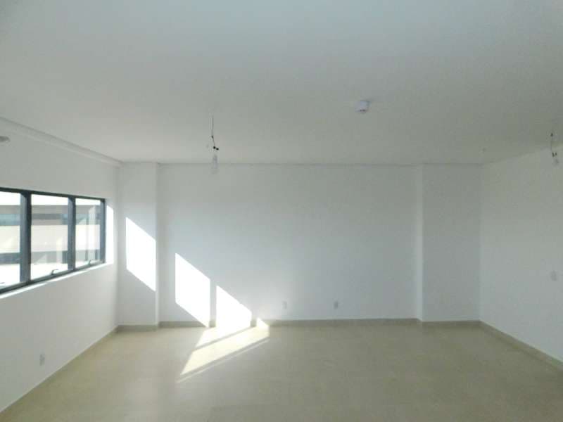 Sala Comercial no Setor Vila Brasília