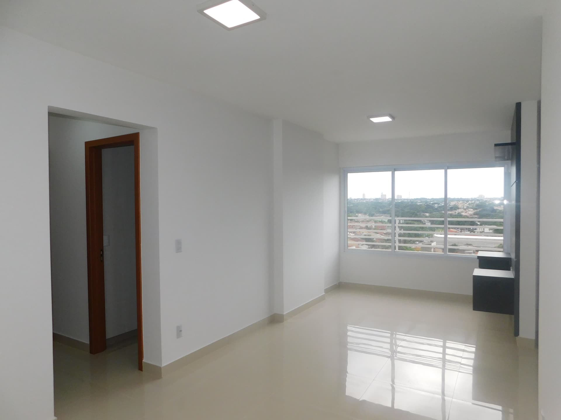 Uptown Home Ap 1002 T-02