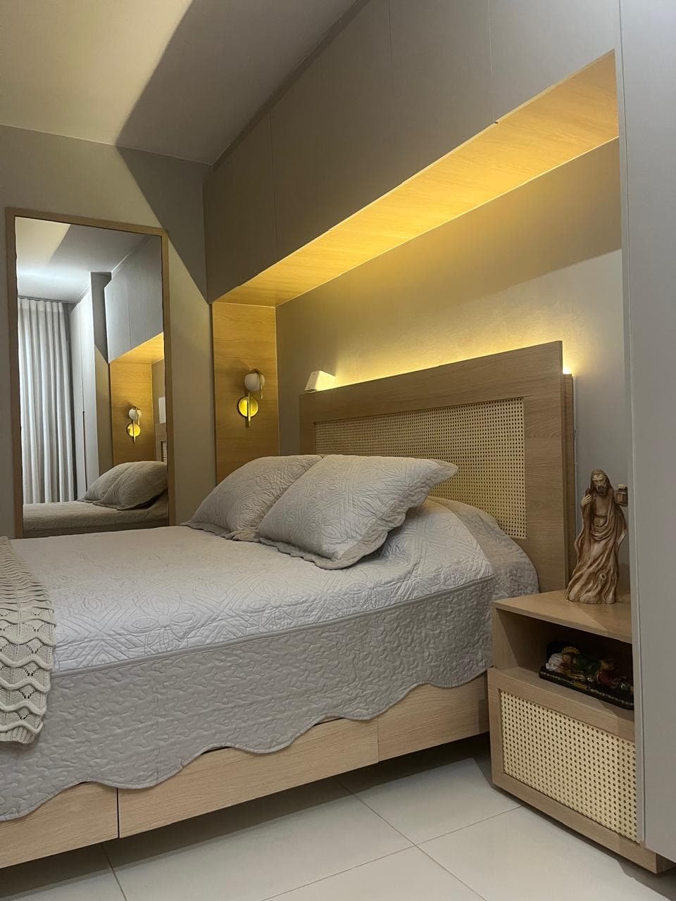 Uptown Home/ Apartamento 2702/ Nascente/ 65 m/  2 quartos/ Automatizado / Decorado / Porteira Fechada / Completo