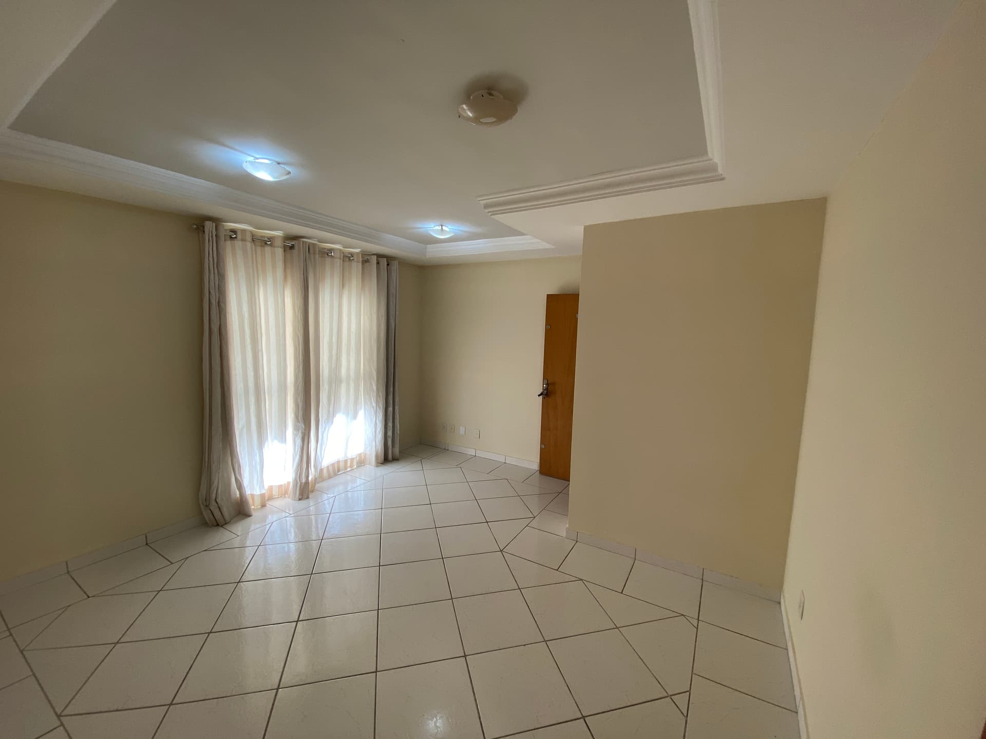 Apartamento com 03 Quartos no Setor Jardim América