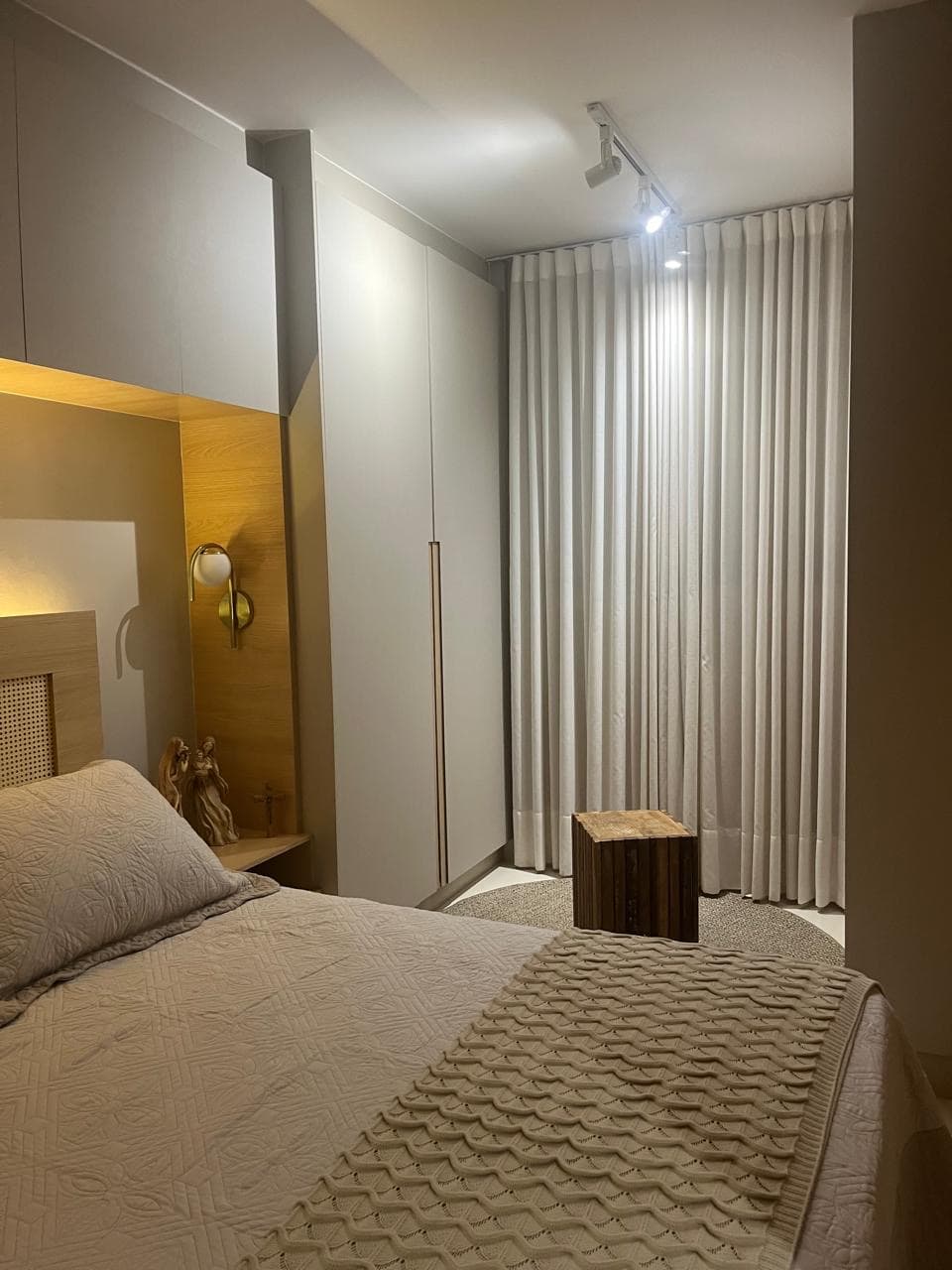 Uptown Home/ Apartamento 2702/ Nascente/ 65 m/  2 quartos/ Automatizado / Decorado / Porteira Fechada / Completo