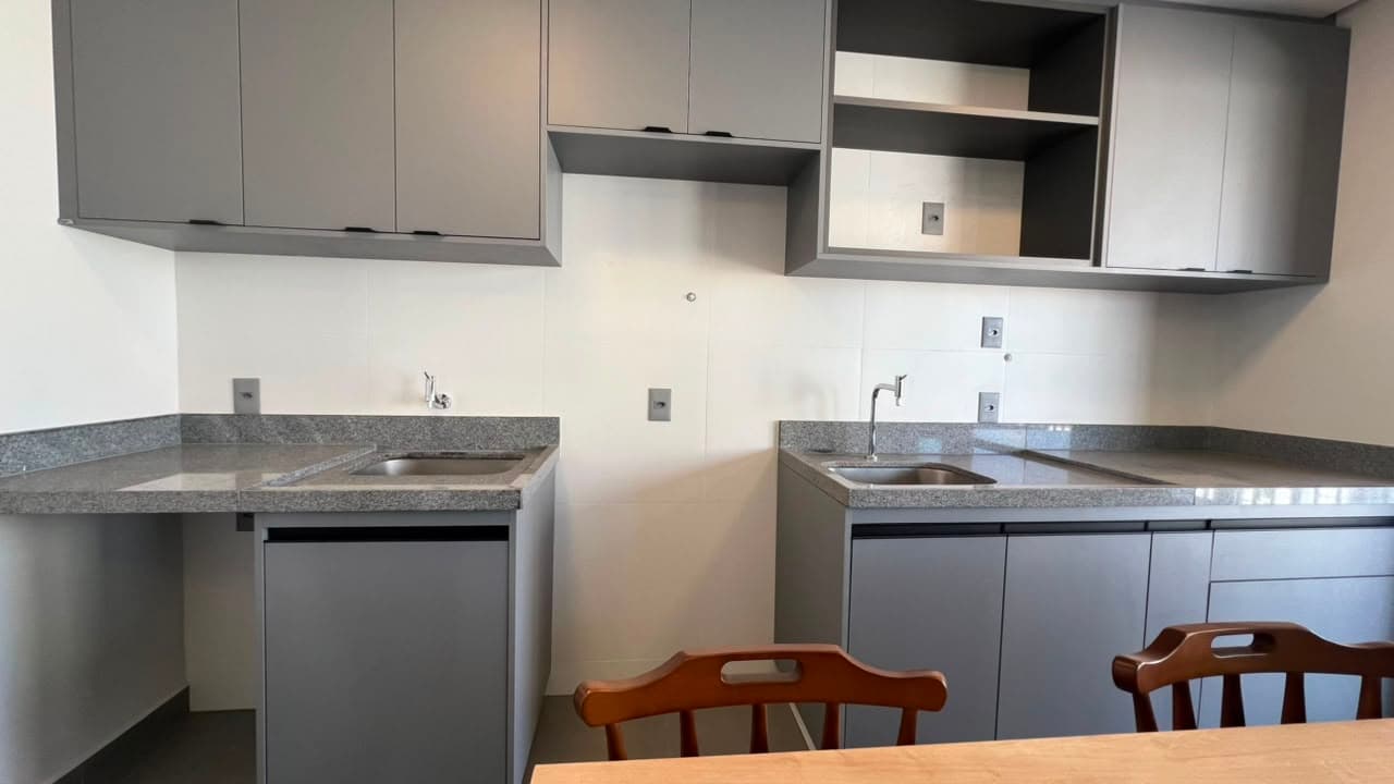 Apartamento 3 suítes | Semi mobiliado | Setor Oeste