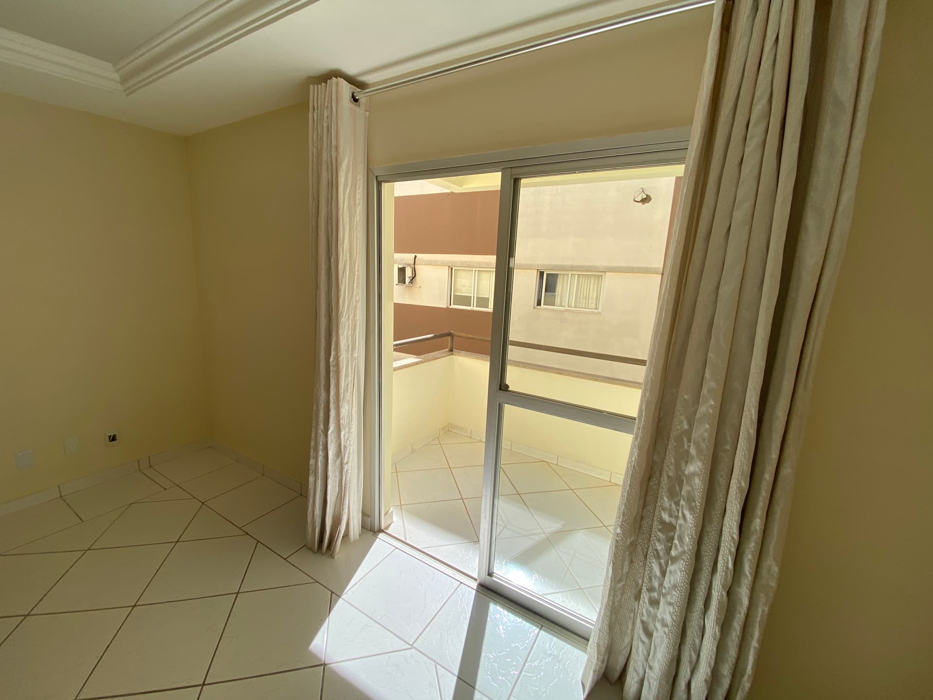 Apartamento com 03 Quartos no Setor Jardim América