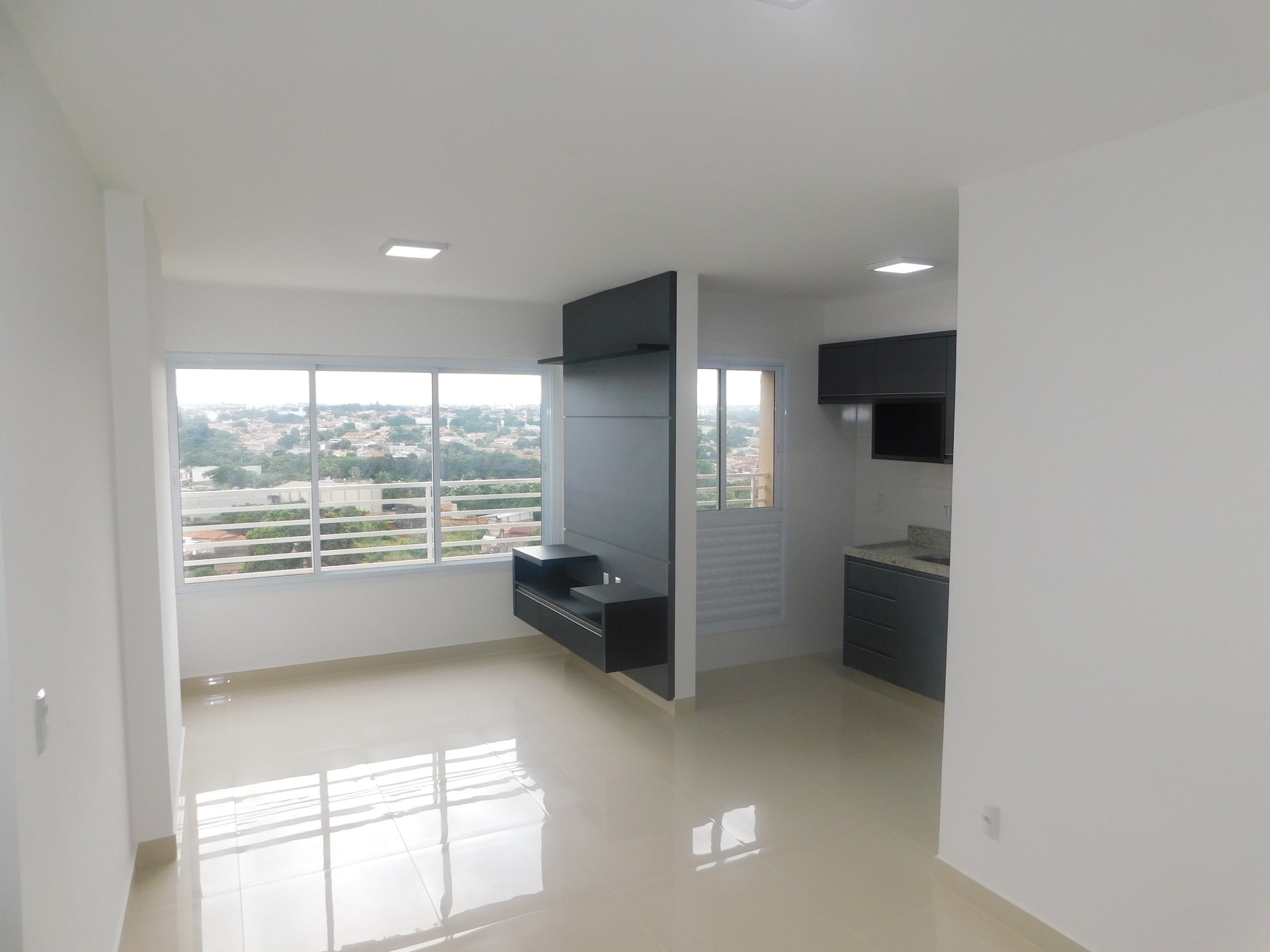 Uptown Home Ap 1002 T-02