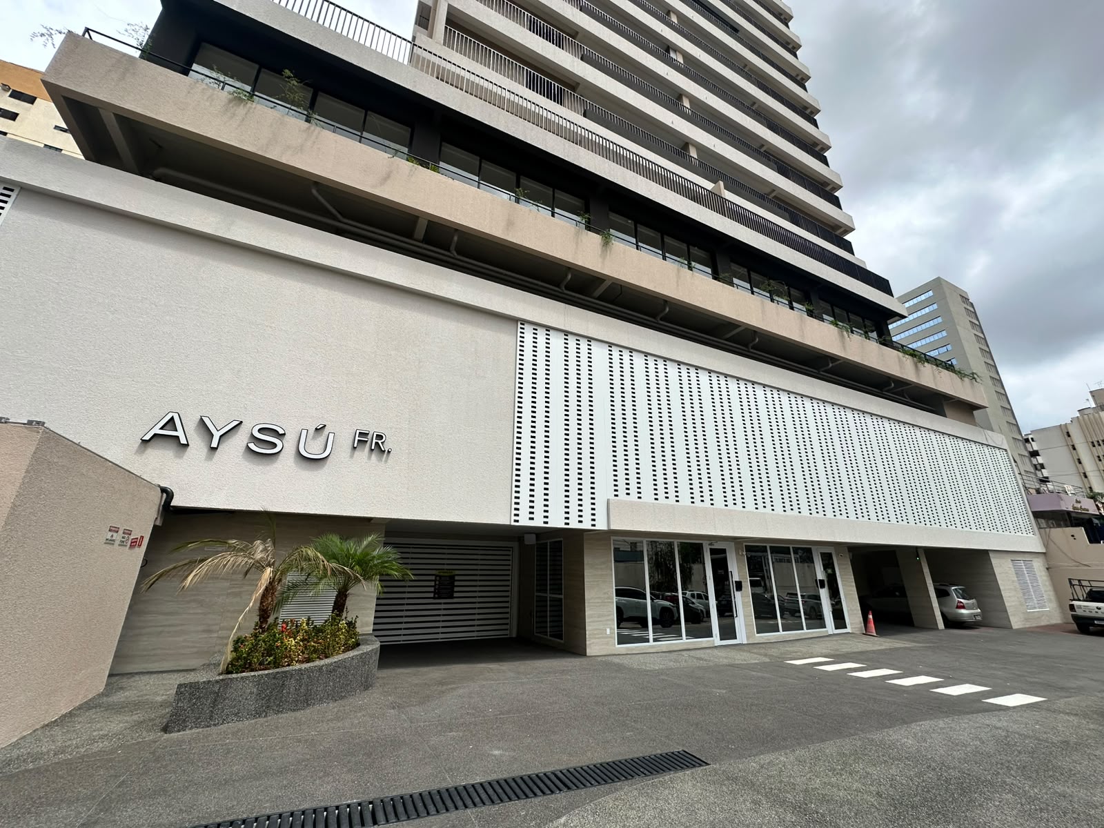 Apartamento 3 Suítes no Setor Bueno