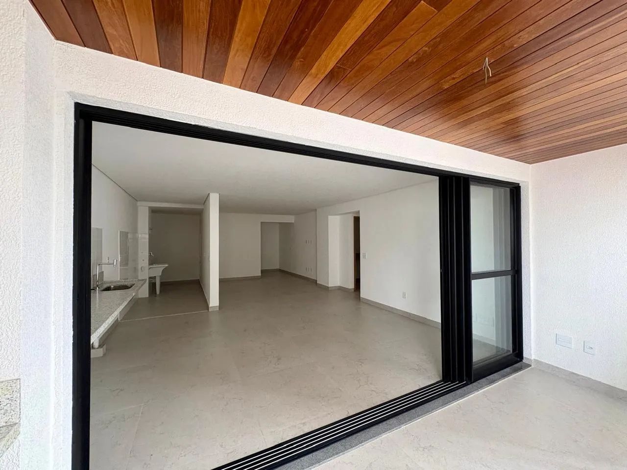 Apartamento 3 suites no Setor Oeste